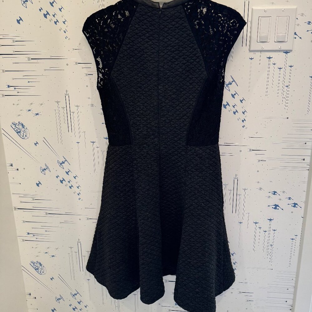 Rebecca Taylor Black Cap-Sleeve, Textured Dress - Picture 5 of 8